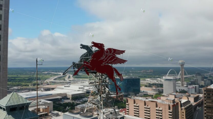 Pegasus on roof of Magnolia Building